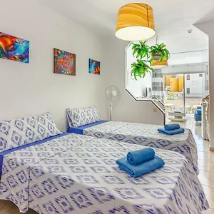 https://cute-romantic-studio-next-beach-costaadeje-wifi-heatedpool.tenerifehoteles.net